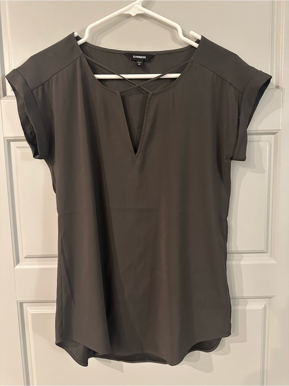 Express Split V-Neck Cap Sleeve Blouse